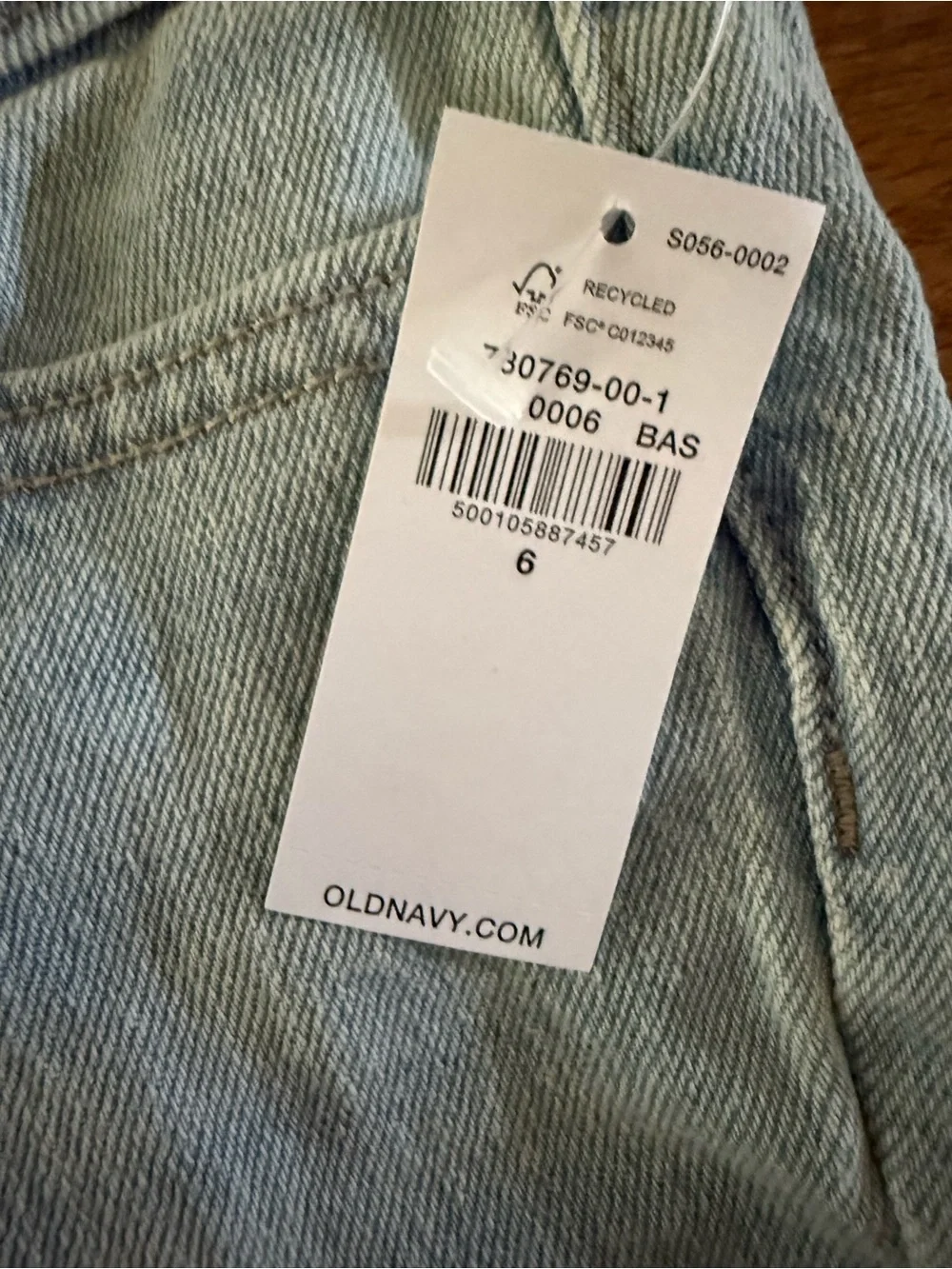 Old Navy Light Blue Flare Jeans with Knee Distressed NWT Sz 6